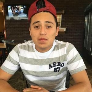 Meet your Posher, Alejandro